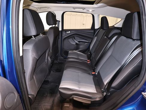 Used 2017 Ford Escape SE w/ Equipment Group 201A AWD/4WD image 15