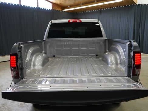 Used 2022 RAM 1500 Classic Warlock AWD/4WD image 39