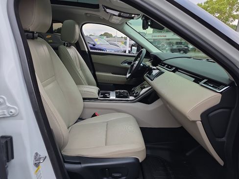 Used 2018 Land Rover Range Rover Velar S image 49