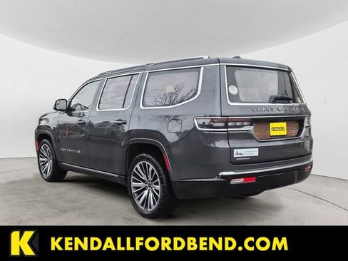 Used 2022 Jeep Grand Wagoneer Series III w/ Flexible Seating Group AWD/4WD image 3