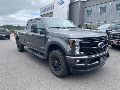 Used 2019 Ford F350 Lariat w/ Lariat Ultimate Package AWD/4WD image 4