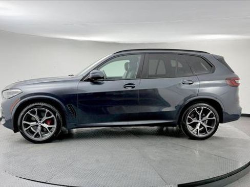 Used 2022 BMW X5 sDrive40i w/ M Sport Package RWD image 3