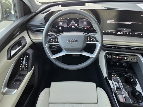 New 2025 Audi Q5 2.0T Premium Plus image 13