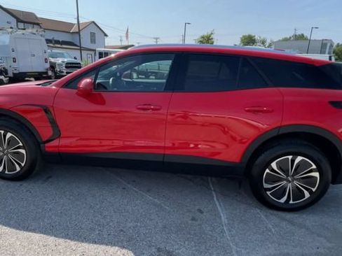 Used 2024 Chevrolet Blazer EV LT AWD/4WD image 7