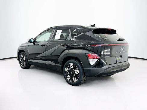 Used 2025 Hyundai Kona SEL FWD image 5