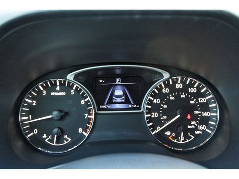 Used 2020 Nissan Pathfinder S FWD image 13
