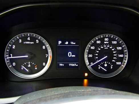 Used 2019 Hyundai Sonata SE w/ Cargo Package image 15