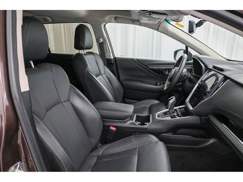 Used 2020 Subaru Outback Limited image 17