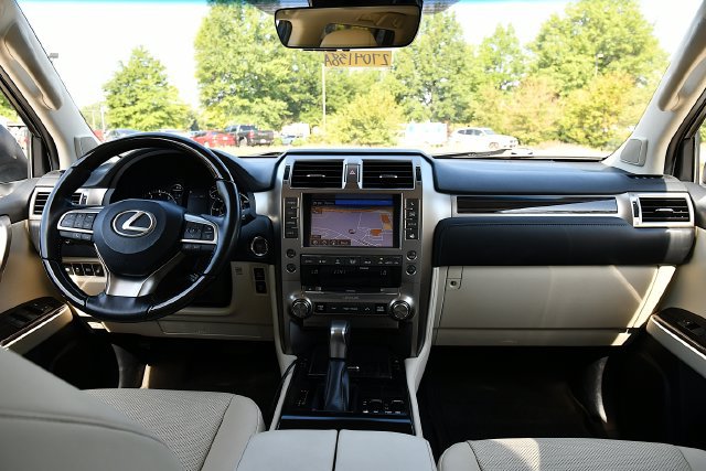 Used 2021 Lexus GX 460 Premium w/ Premium Package AWD/4WD image 22