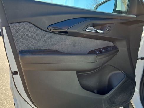 Used 2021 Chevrolet TrailBlazer LT w/ Convenience Package image 10