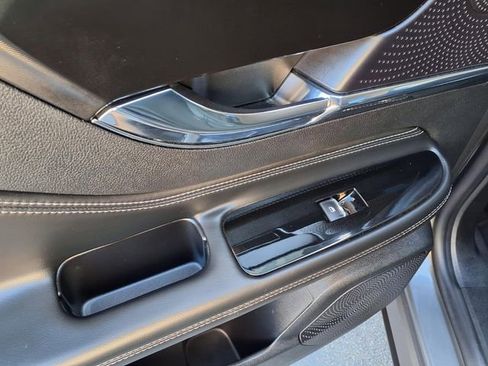 Used 2025 Lincoln Corsair FWD image 19