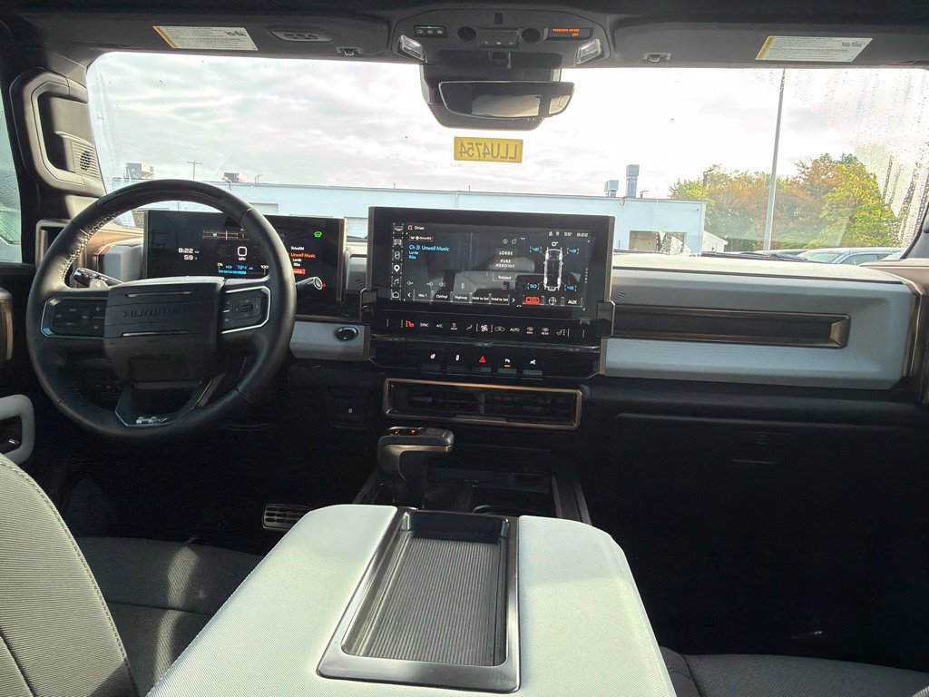 Used 2025 GMC Hummer EV 3X w/ LPO, Sport Package AWD/4WD image 19