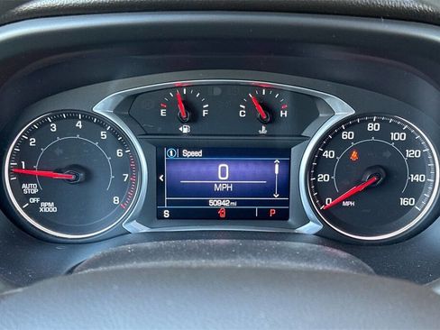 Used 2022 GMC Acadia SLE image 25