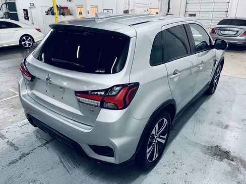 Used 2020 Mitsubishi Outlander Sport SE AWD/4WD image 9