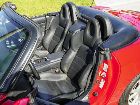 Used 2004 Honda S2000 image 32