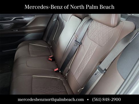 Used 2017 BMW 740i xDrive image 14