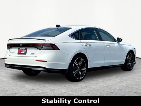 Used 2024 Honda Accord Sport image 6