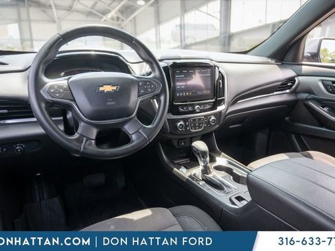 Used 2023 Chevrolet Traverse LT FWD image 24