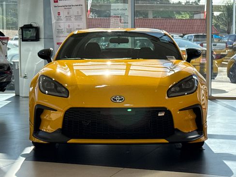 New 2026 Toyota GR86 YUZU Limited image 5