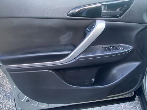 Used 2020 Mitsubishi Eclipse Cross ES image 15