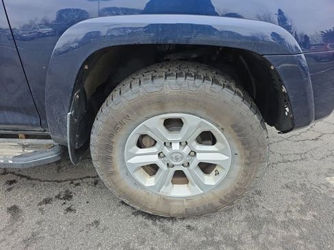 Used 2016 Toyota 4Runner SR5 image 10