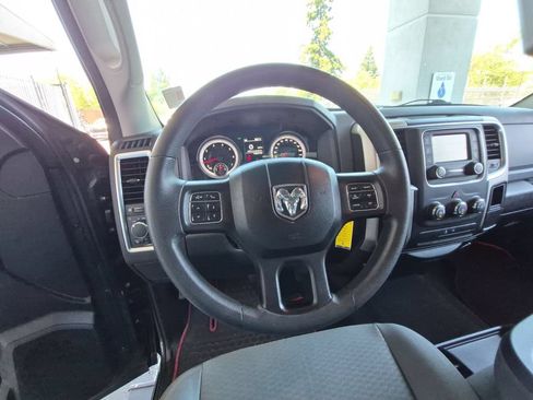 Used 2018 RAM 1500 Classic SLT AWD/4WD image 21