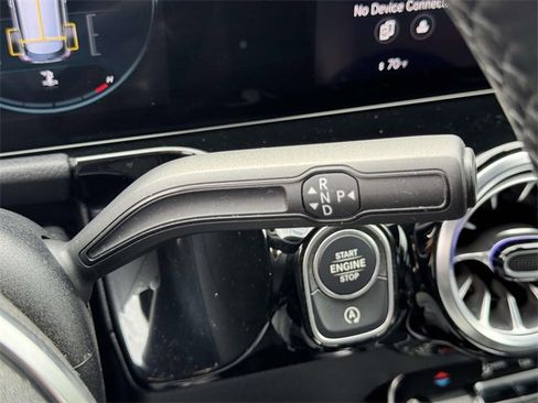 Certified 2022 Mercedes-Benz GLA 250 4MATIC image 22