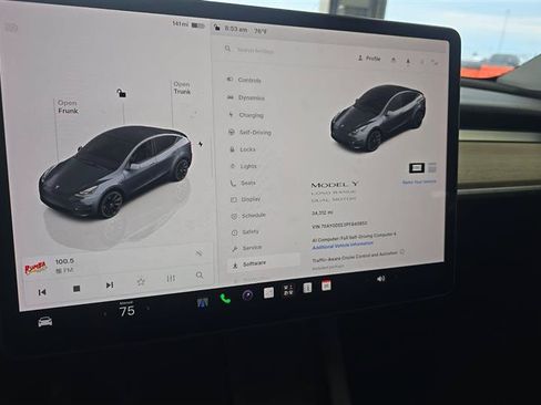 Used 2023 Tesla Model Y Long Range AWD/4WD image 2