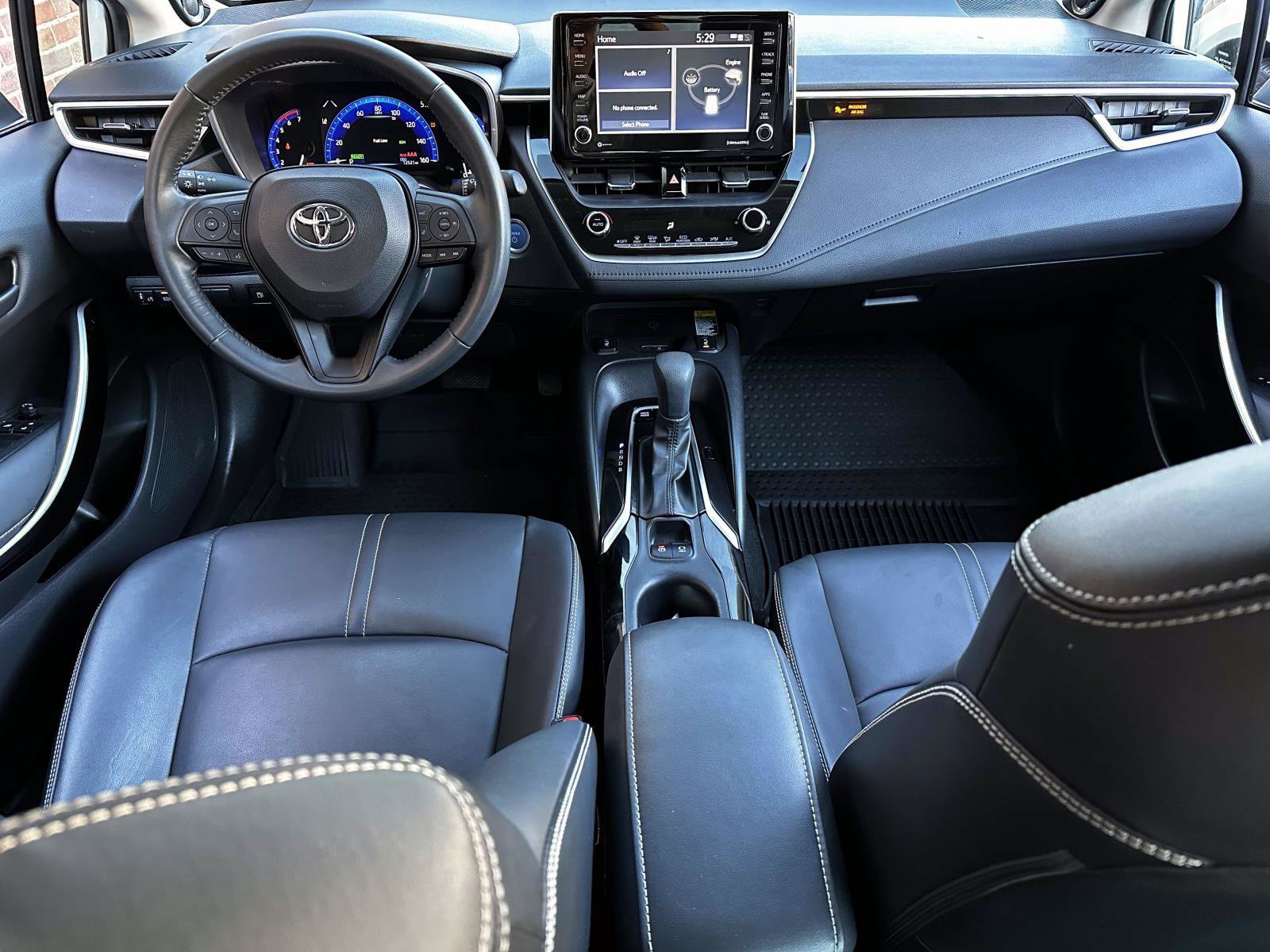 Certified 2022 Toyota Corolla LE w/ Premium Interior Package FWD image 16