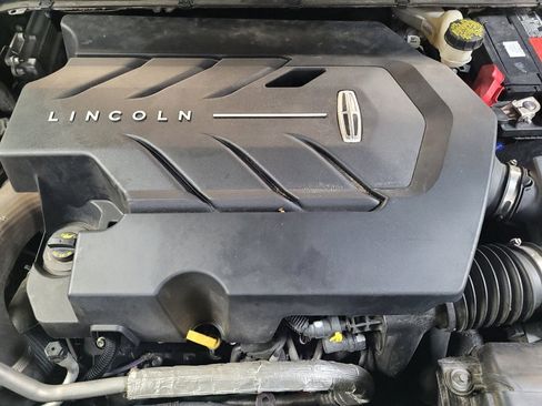 Used 2017 Lincoln MKX Reserve image 30