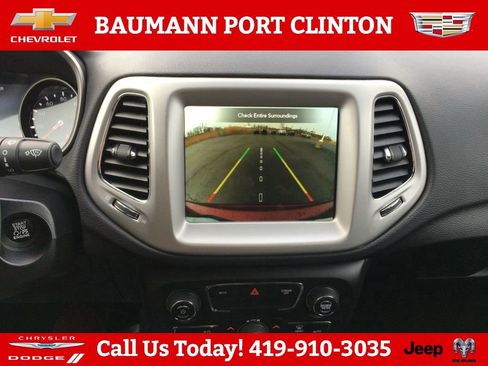 Used 2021 Jeep Compass Latitude AWD/4WD image 23