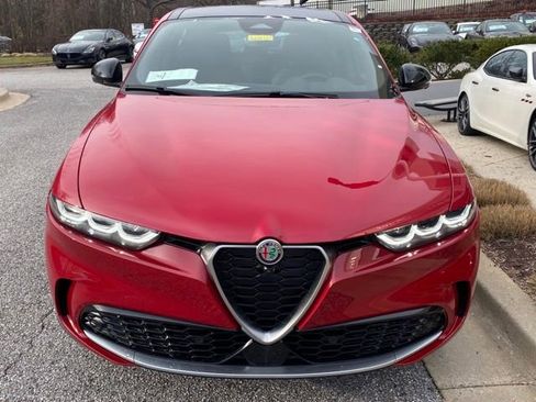 Used 2024 Alfa Romeo Tonale Ti AWD/4WD image 3