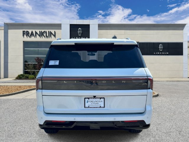 New 2027 Lincoln Navigator L Reserve w/ Jet Appearance Package AWD/4WD image 6