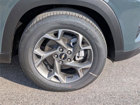 New 2026 Chevrolet Trax LT w/ Sunroof Package image 6