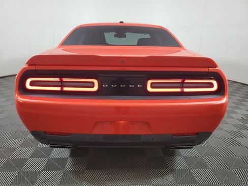 Used 2020 Dodge Challenger R/T RWD image 5
