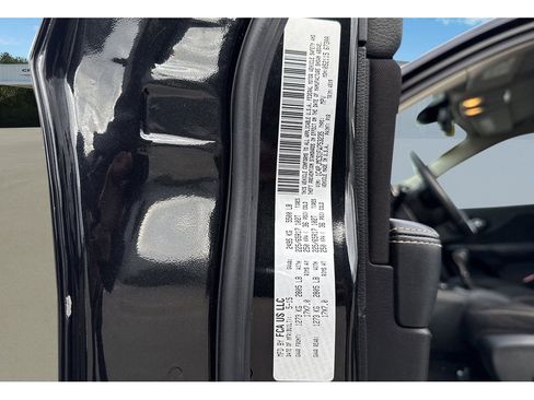 Used 2015 Jeep Cherokee Latitude image 27