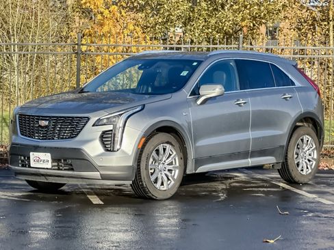Used 2023 Cadillac XT4 Premium Luxury image 8