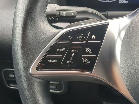 Used 2025 Mercedes-Benz GLA 250 image 28