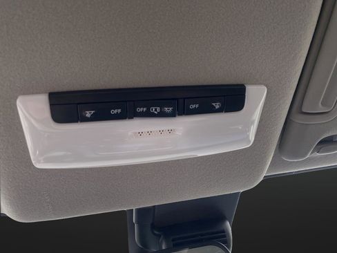 New 2025 Nissan Versa SV w/ Trunk Package image 22