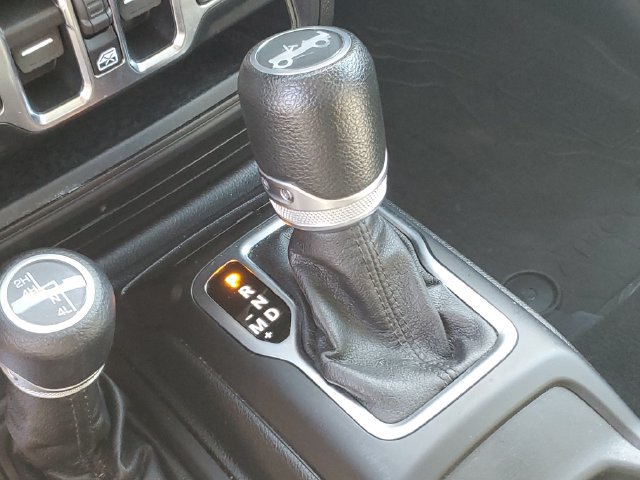 Used 2019 Jeep Wrangler Unlimited Sport S AWD/4WD image 25