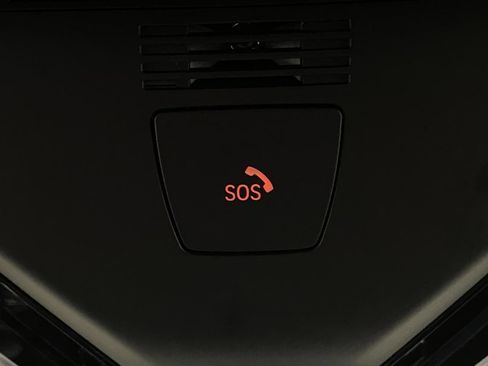 Certified 2025 BMW X4 xDrive30i image 28