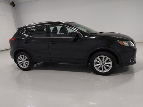 Used 2019 Nissan Rogue Sport SV w/ All-Weather Package AWD/4WD image 11