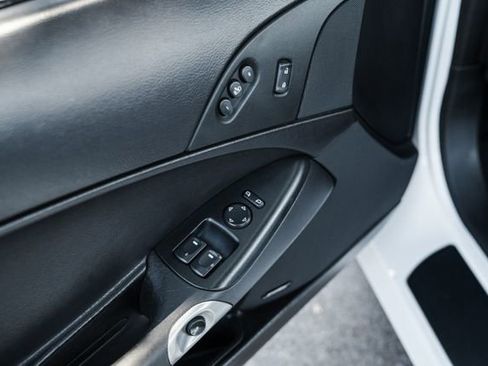 Used 2006 Chevrolet Corvette Convertible w/ Preferred Equipment Group image 67