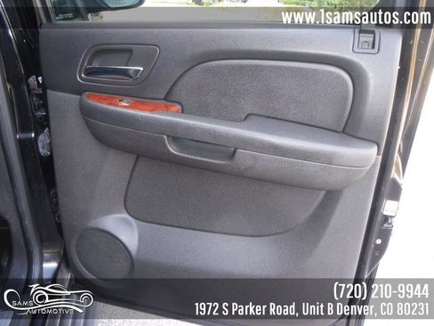 Used 2013 Chevrolet Avalanche LTZ image 39