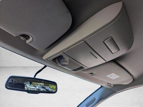 Used 2018 Dodge Grand Caravan SE w/ UConnect Hands-Free Group FWD image 19