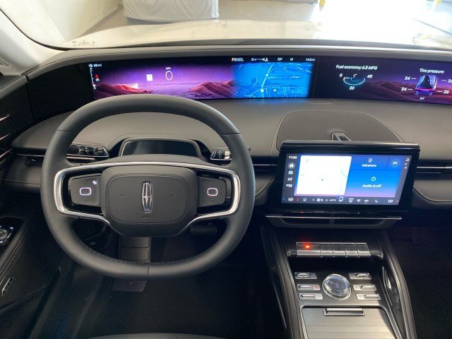 New 2026 Lincoln Nautilus Reserve AWD/4WD image 11