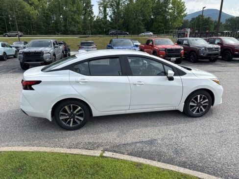 New 2025 Nissan Versa SV w/ Trunk Package image 6