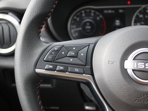 New 2025 Nissan Versa SR w/ Trunk Package image 8