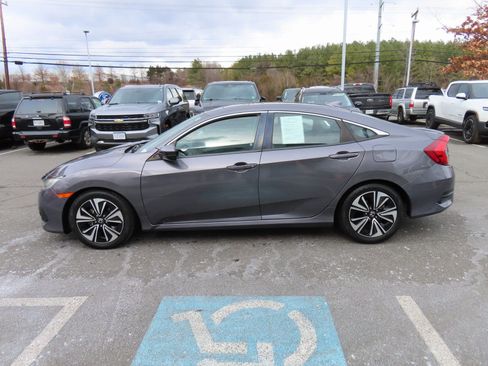 Used 2017 Honda Civic EX-T image 8