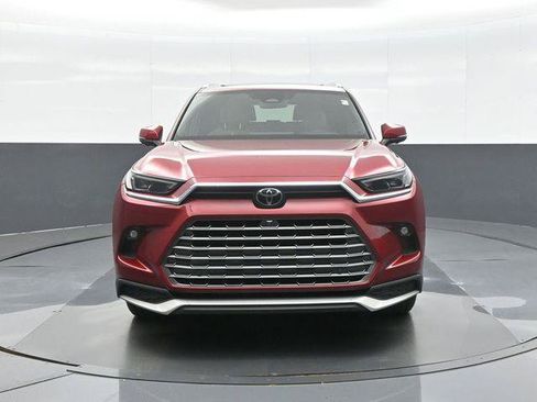 Used 2024 Toyota Grand Highlander AWD Hybrid image 2